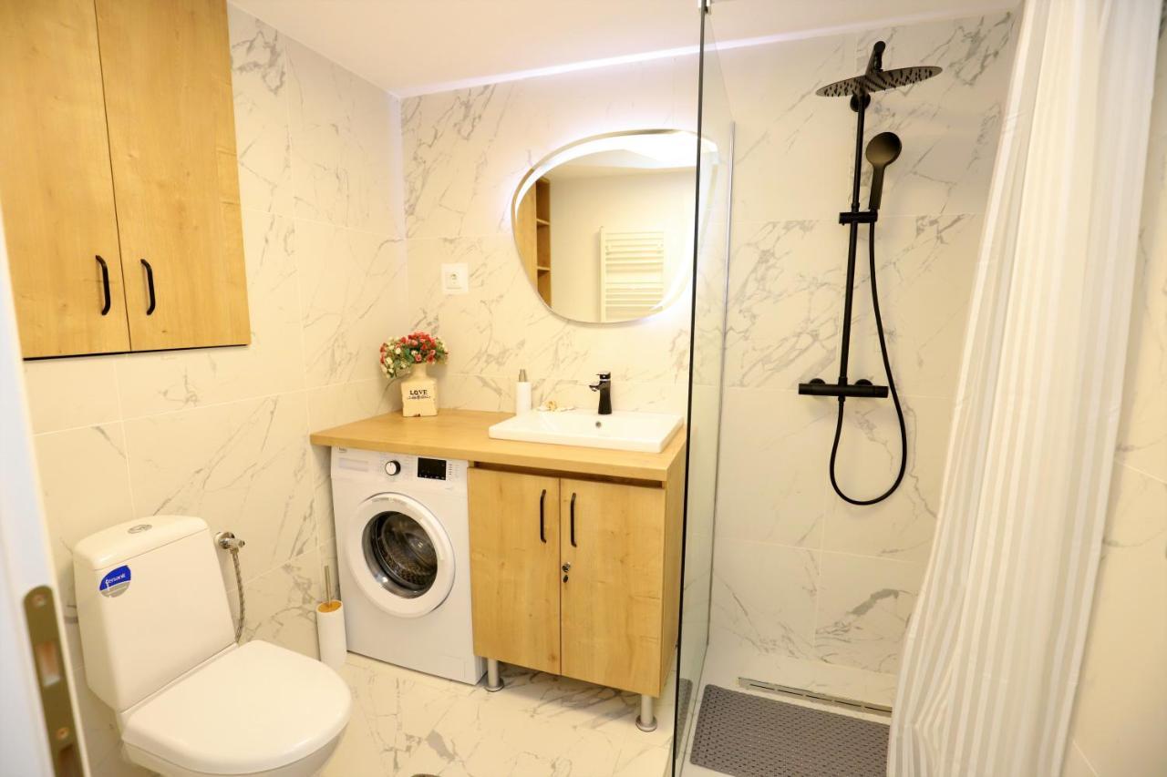 Apartament Central "Casa D'Alba" อัลบายูเลีย ภายนอก รูปภาพ
