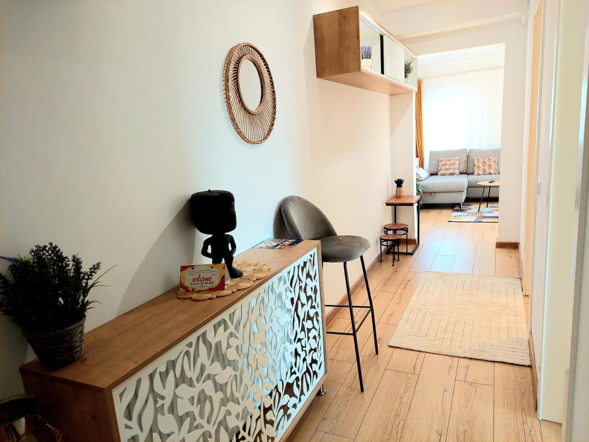 Apartament Central "Casa D'Alba" อัลบายูเลีย ภายนอก รูปภาพ